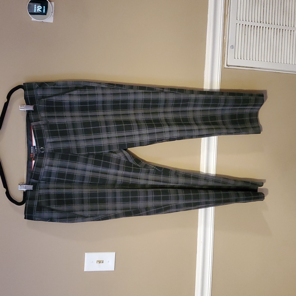 T.R Premium Button-Welt Pocket Plaid Pants Men's Size 36 x 32